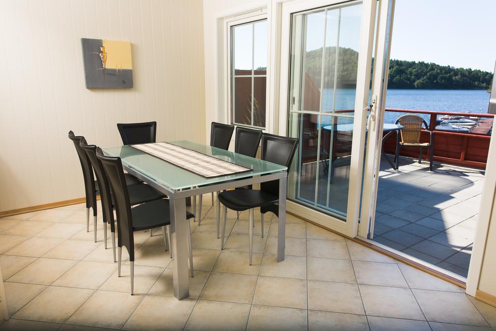 Mones Feriesenter Apartment Mandal Cameră foto